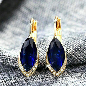 Pendientes elegantes chapados en oro con piedras preciosas azules en forma de gota de agua para mujer, joyería de fiesta, relleno de oro de 18 quilates - Product Image 3