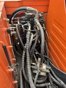 Excavatrice sur chenilles compacte Doosan DX75 d'occasion, poids en ordre de marche de 7,5 tonnes, capacité de la benne de 0,3 m³ - Product Image 4