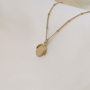 Moon Shape Stainless Steel Necklace Round Pendant Clavicle Chain For Women Everyday Wearing Rose Gold Silver Gold - Product Image 3