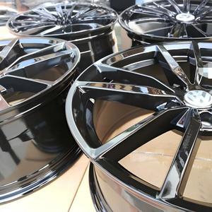 Venta al por mayor de fábrica: Llanta de aleación fundida 18x8, 5 orificios 5x112, ET45, CB57.1, negro brillante plateado, 5 radios en Y, para automóvil, suministro a granel 5419 - Product Image 3