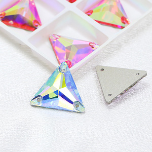 Strass in Vetro Triangolari Eco-Friendly con Fondo Piatto da Cucire per Costumi, Vendita all'Ingrosso - Product Image 3
