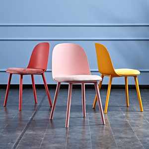 Chaise de bureau en plastique blanc au design <span class=keywords><strong>scandinave</strong></span>, tabouret à dossier léger, maquillage à domicile populaire en PP pour la salle à manger - Product Image 3