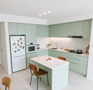 Pratico armadio da <span class=keywords><strong>cucina</strong></span> in stile aperto verde chiaro <span class=keywords><strong>con</strong></span> <span class=keywords><strong>tavolo</strong></span> formato personalizzato serie <span class=keywords><strong>isola</strong></span> - Product Image 1