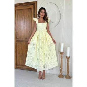 Vestido Largo Elegante Amarillo con Encaje Bordado, Cremalleras XL, Drapeado, Diamantes y Aberturas Translúcidas de Ganchillo para Fiestas y Días Festivos al por Mayor - Product Image 4