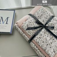 Ensemble de literie en coton tricoté 100% de qualité directe d'usine belles feuilles imprimées respectueuses de la peau pour toutes les saisons utilisation à la maison