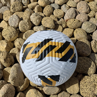 Ballon de football KHASON Qiqiang modèle 6494 léger (0,26-0,42 kg) en PU écologique et durable pour intérieur/extérieur – Ballon des champions