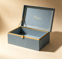 Boîte cadeau rigide de luxe à fermeture magnétique avec logo en feuille d'or, couleur personnalisée, emballage en papier rigide recyclé pour bijoux et parfums