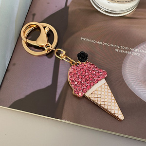 Porte-clés de luxe en gros, style coréen, crème glacée, avec strass brillants, en alliage, breloque de sac, pendentif mignon, cadeaux pour clés de voiture - Product Image 6