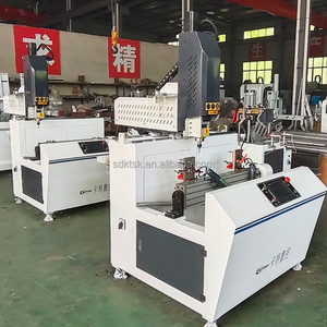 เครื่องเจาะกัดซีเอ็นซีแบบอัตโนมัติควบคุมด้วย PLC ขนาด 1200 มม. สำหรับงานผลิตหน้าต่างและประตู UPVC/PVC ทำจากอลูมิเนียมโปรไฟล์ - Product Image 3