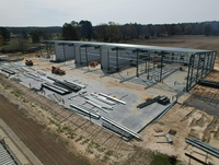 Entrepôts et hangars industriels préfabriqués en acier avec un design moderne pour usage commercial