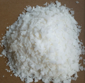 Méthosulfate de Béhentrimonium (BTMS) à 50 % de pureté, en flocons blancs, matière première cosmétique pour le soin des cheveux - Product Image 3