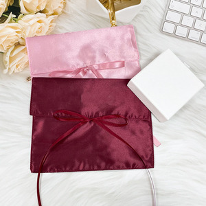 Sacs en satin imprimés avec logo personnalisé, type enveloppe, avec lien, pour extensions capillaires, perruques et vêtements, sacs de protection anti-poussière en soie - Product Image 3