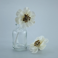Diffuseur de parfum d'intérieur durable en fleurs de Sola naturelles faites à la main avec mèche en coton – Vente en gros