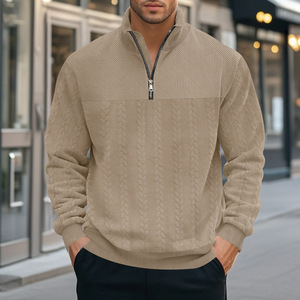 Suéter de punto trenzado texturizado con media cremallera para hombre, nueva moda otoño-invierno 2026, jersey casual de color liso, tops para hombre, venta al por mayor desde China. - Product Image 1