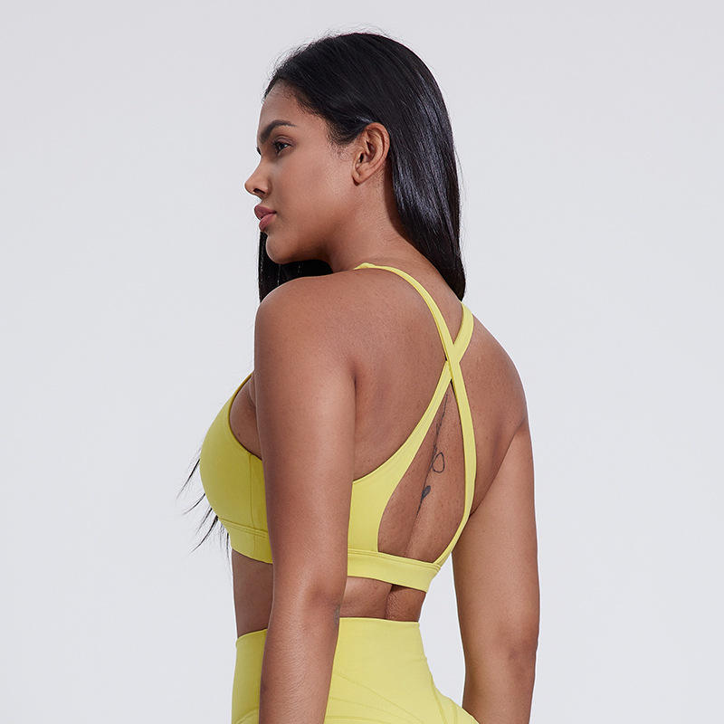 สีเหลือง