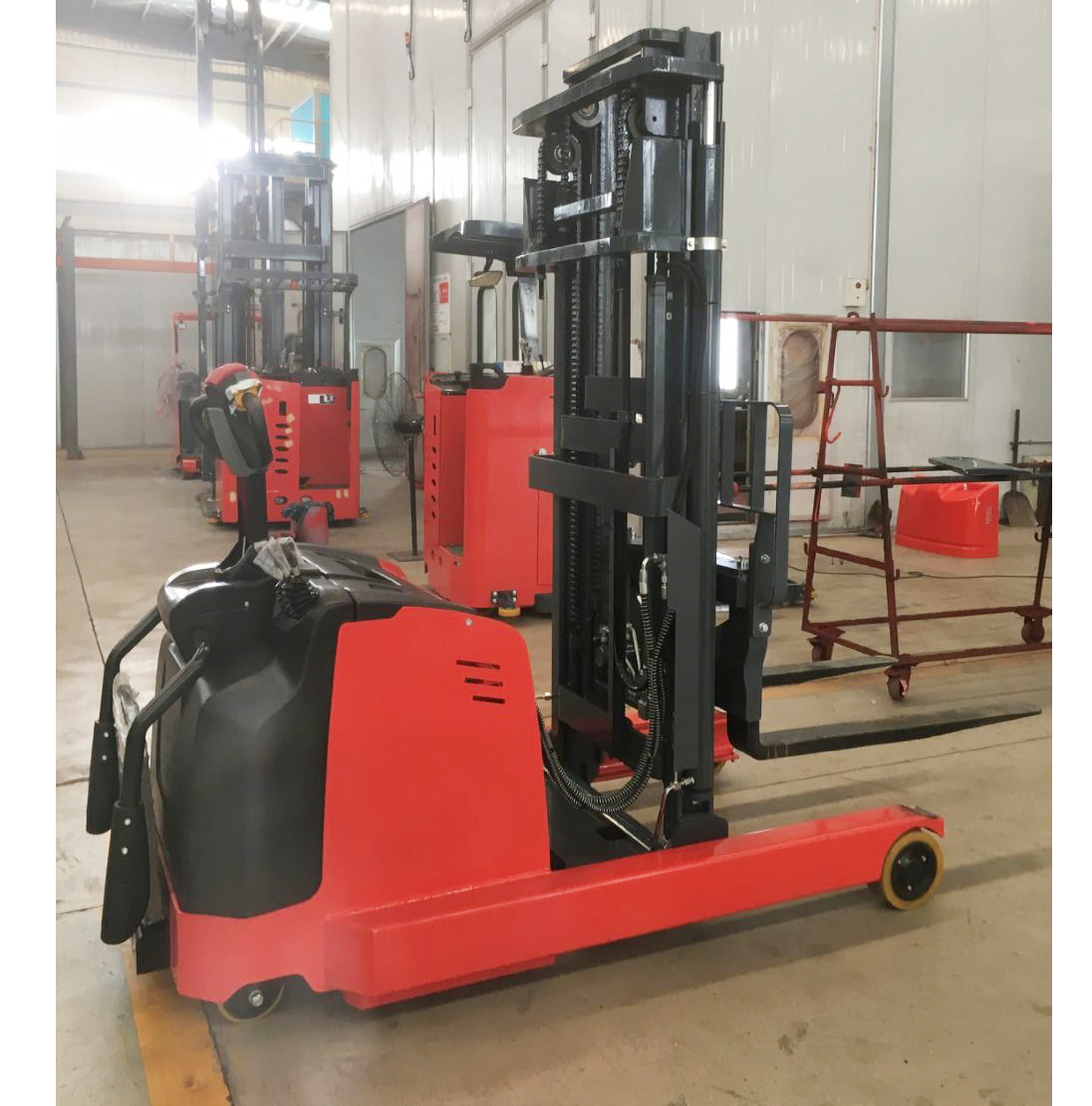 Mât large 2.5m 3m Gerbeur Électrique avec double hydraulique cylindres
