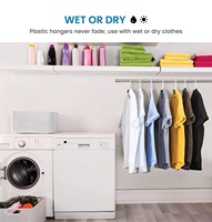 Langlebige, schlanke, rutschfeste PP-Kunststoff-Kleiderbügel 16x9,25 Zoll, spritzgegossen, für Nass-/Trockenbereich geeignet, einstufiger Badezimmer-Kleiderorganizer