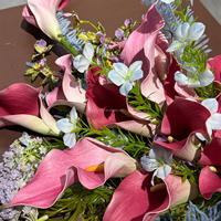 Maßgefertigter Handgemachter Lila-Rosa Calla-Lilien Brautstrauß, Künstliche Blumen, Handstrauß, Outdoor-Hochzeitsfotografie-Requisite