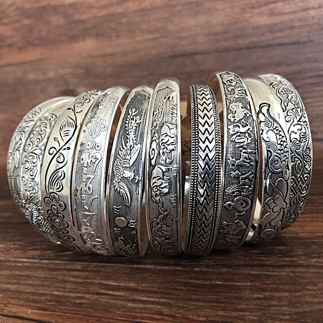 Ethnic Style Tibetan Miao Alloy Electroplated Vintage Cuff Bracelet Retro Carved Floral Cuff Bracelet,Bangle Bracelets for Women