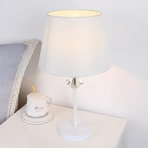 Lámpara de Mesa de Estilo Retro Premium, Decoración Ambiental de Lujo para Dormitorio/Comedor, Nueva Llegada Internacional, Control por Interruptor - Product Image 1