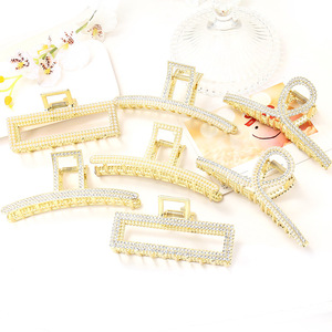 Pinza de Pelo Metálica Estilo Coreano con Incrustaciones de Perlas y Diamantes de Imitación, Diseño de Cruz, para Uso Diario Femenino - Product Image 1