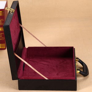 Wetrust Real Estate Delivery Key Box Maletín de cuero PU <span class=keywords><strong>con</strong></span> publicidad para entrega de maletas y propósito de regalo - Product Image 4