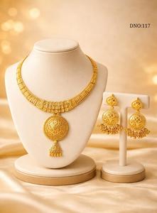 Parure de bijoux tendance pour femme en or massif 22 carats, motif floral, collier à pampilles classique et boucles d'oreilles, haute qualité, pour mariage, Chine - Product Image 1