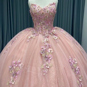ANY257 Impresionante Vestido de Quinceañera Rosa sin Tirantes con Apliques de Flores, Cuentas de Cristal, Cintura Natural y Estampado - Product Image 3