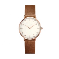 Nouveauté deux mains femmes montres montre de mode promotionnelle femmes ultra mince corps bracelet en cuir dames montre