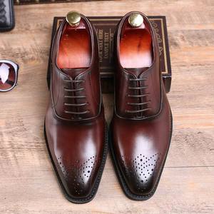 Collection Printemps 2026 - Dernières Chaussures Oxford en Cuir pour Hommes, Style Britannique, Formelles, Embossées, Bout Pointu - Product Image 1