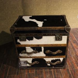 Baule Vintage in Pelle di Vacchetta di Lusso, Mobile Decorativo per Soggiorno, Armadio Antico per Conservazione in <span class=keywords><strong>Vendita</strong></span> - Product Image 3