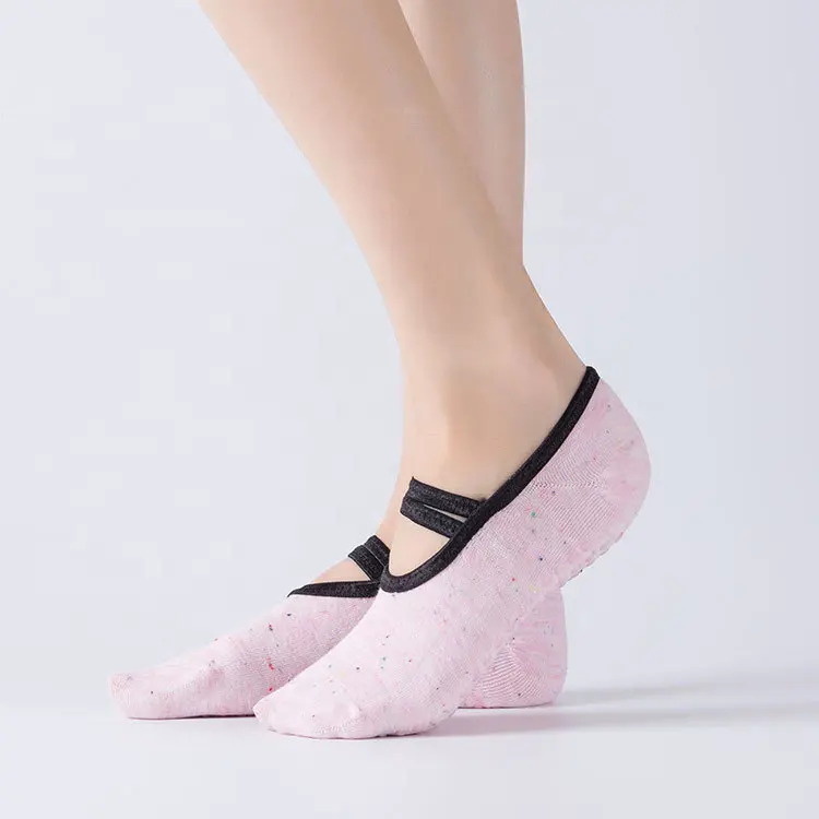 Wholesale Women Non Slip With Grip Casual Anti Slip Grey Black Yoga Socks