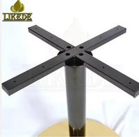 Pieds de table combinés noirs et dorés en acier inoxydable avec revêtement en poudre noire et plateau en fer croisé