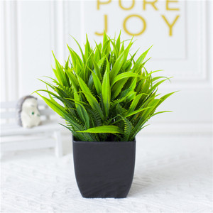 Plantes vertes artificielles <span class=keywords><strong>en</strong></span> plastique, feuilles d'<span class=keywords><strong>eucalyptus</strong></span> <span class=keywords><strong>en</strong></span> <span class=keywords><strong>pot</strong></span>, petit <span class=keywords><strong>mini</strong></span> bonsaï, plante de bureau avec <span class=keywords><strong>pot</strong></span> pour décoration intérieure - Product Image 4