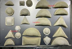 เครื่องทำซาโมซ่าไฟฟ้า เครื่องทำพายเนื้อ เครื่องทำราวีโอลีขนาดใหญ่ เครื่องทำโมโม เครื่องทำเกี๊ยวอัตโนมัติ เครื่องทำเอ็มปานาดา - Product Image 5