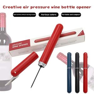 Cadeaux pour les amateurs de vin Mini tire-bouchon à pompe à air personnalisé Décapsuleur pneumatique pour bouteille de bière ou de vin avec coupe-capsule - Product Image 3