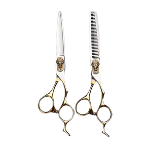 Ensemble de peignes professionnels en acier inoxydable pour salon, avec repose-doigts, design optimal pour la coupe, et ciseaux de coiffure économiques pour barbier - Product Image 6