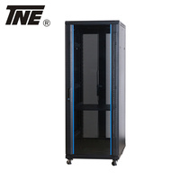 Armoires de serveur réseau 12U-47U en acier SPCC de qualité supérieure, fabrication robuste, armoire de serveur sur pied, rack de serveur IP20 en stock