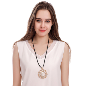 Collar de Bisutería Geométrica Sin Níquel TongLing, Collar Grueso de Aleación de Zinc con Perlas para Venta al por Mayor - Product Image 6