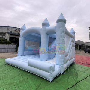 Château gonflable bleu clair pour fêtes en plein air, mariage, avec toboggan - Product Image 2