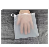 Vente en gros de chaîne de traction à anneau en plastique PP transparent givré personnalisé scellé pour vêtements et papeterie avec dessin animé