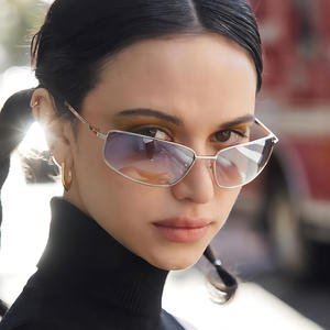 Женские солнцезащитные очки с квадратными очками - Product Image 2