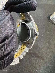 Montre de luxe pour homme en acier inoxydable, mouvement à quartz, cadran en verre, résistante à l'eau, élégante, accessoire de mode tendance, mouvement de précision, chronomètre - Product Image 3