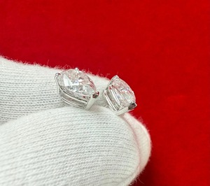 Pendientes de tuerca de moissanita talla pera, plata de ley 925 con baño de rodio, engaste de garra, joyería de regalo de boda para mujer - Product Image 4