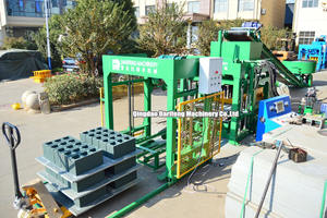 Máquina Automática para Fabricar Bloques de Pavimento QT4-18, Línea de Producción de Bloques de Hormigón y Ladrillos Huecos - Product Image 2