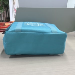 High Quality Eco-Friendly Waterproof Cooler Bag Vietnam Origin PP Woven Bopp Laminated Insulated Handled Style - Product Image 4