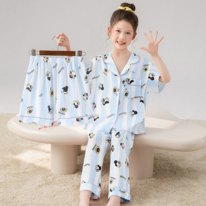 Set per Bambini Comodo con Stampa Cartoon di Ragazza Bianca e Bella - Completo Due Pezzi con Maglietta a Maniche Corte - Product Image 4