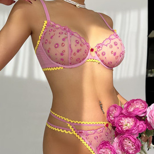Conjunto de Lencería Sexy y Erótica con Bordado de Flores Pequeñas en Contraste de Color, Conjunto de Dos Piezas de Sujetador y Braguita Transparentes - Product Image 3