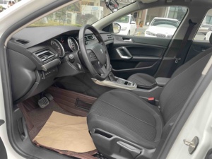 <span class=keywords><strong>Peugeot</strong></span> 408 2016 1.6T Automático Edición Lujo Usado Barato en Inventario de Concesionario Sedán para Exportación Coches de <span class=keywords><strong>Segunda</strong></span> <span class=keywords><strong>Mano</strong></span> - Product Image 3
