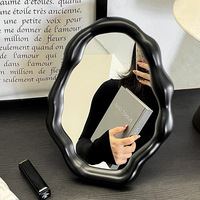 Espejo Redondo Pequeño De Lujo Ligero De Alta Gama Y Moderno Para Tocador De Maquillaje De Escritorio Para Estudiantes, Diseño De Alto Valor Estilo Celebridad De Internet